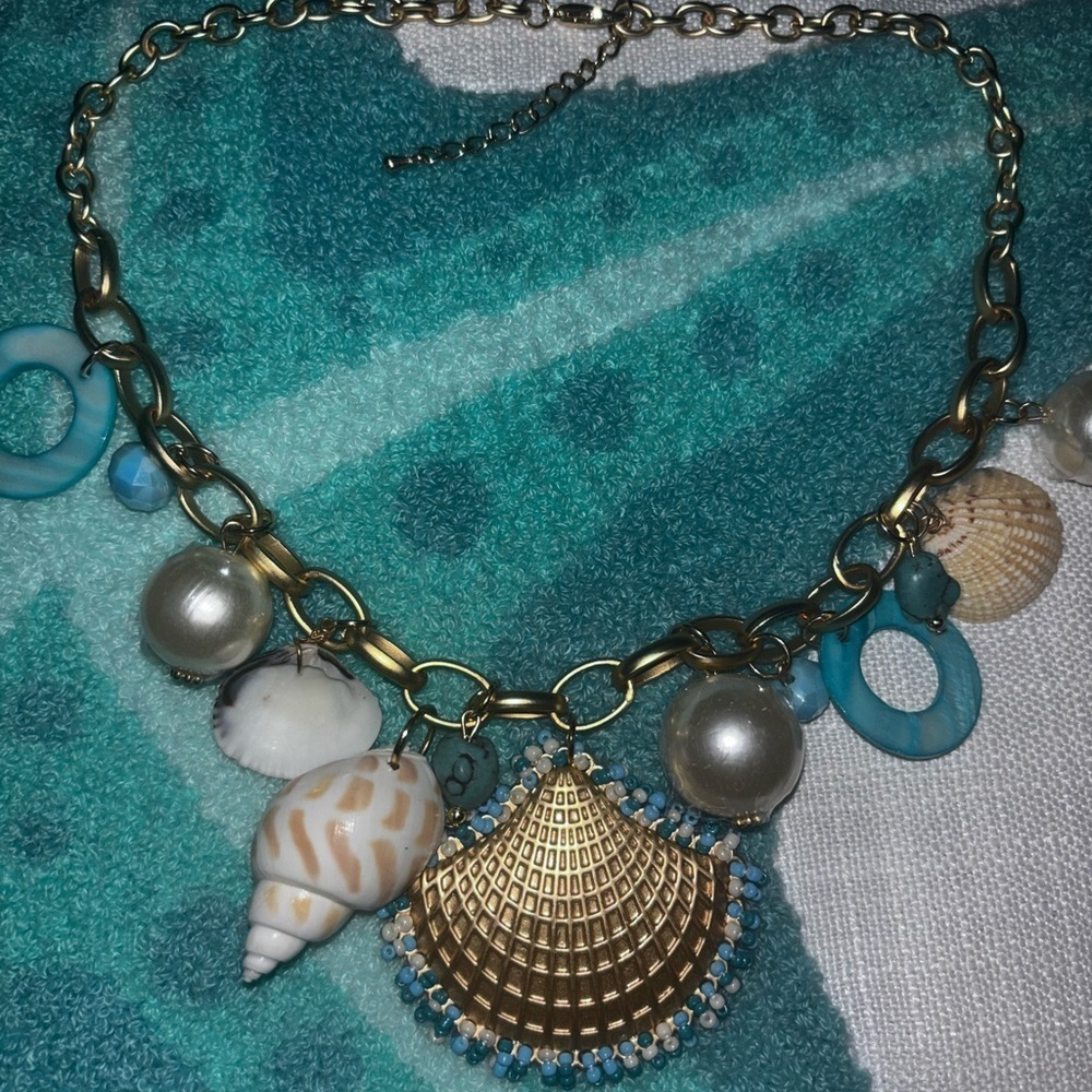 Gold and Blue Shell Charm Necklace - Picture 1 of 1